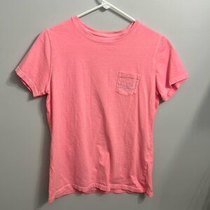 Women’s vineyard vines tee